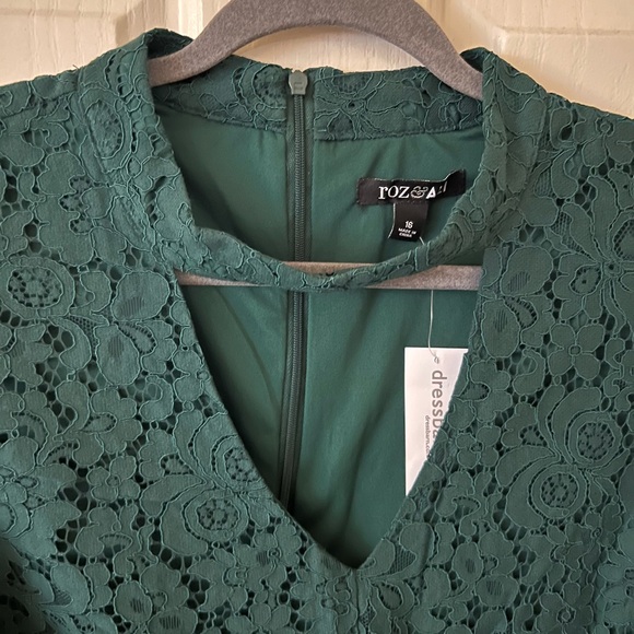 dressbarn Emerald Lace Sheath Dress - Picture 2 of 5